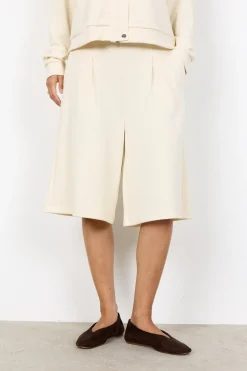 SC-BANU 311 Shorts Cream